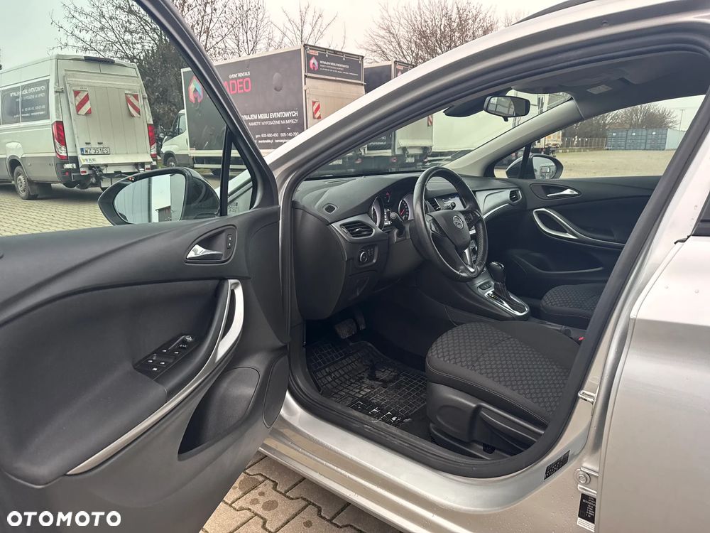 Opel Astra 1.4 T Edition S&S - 10