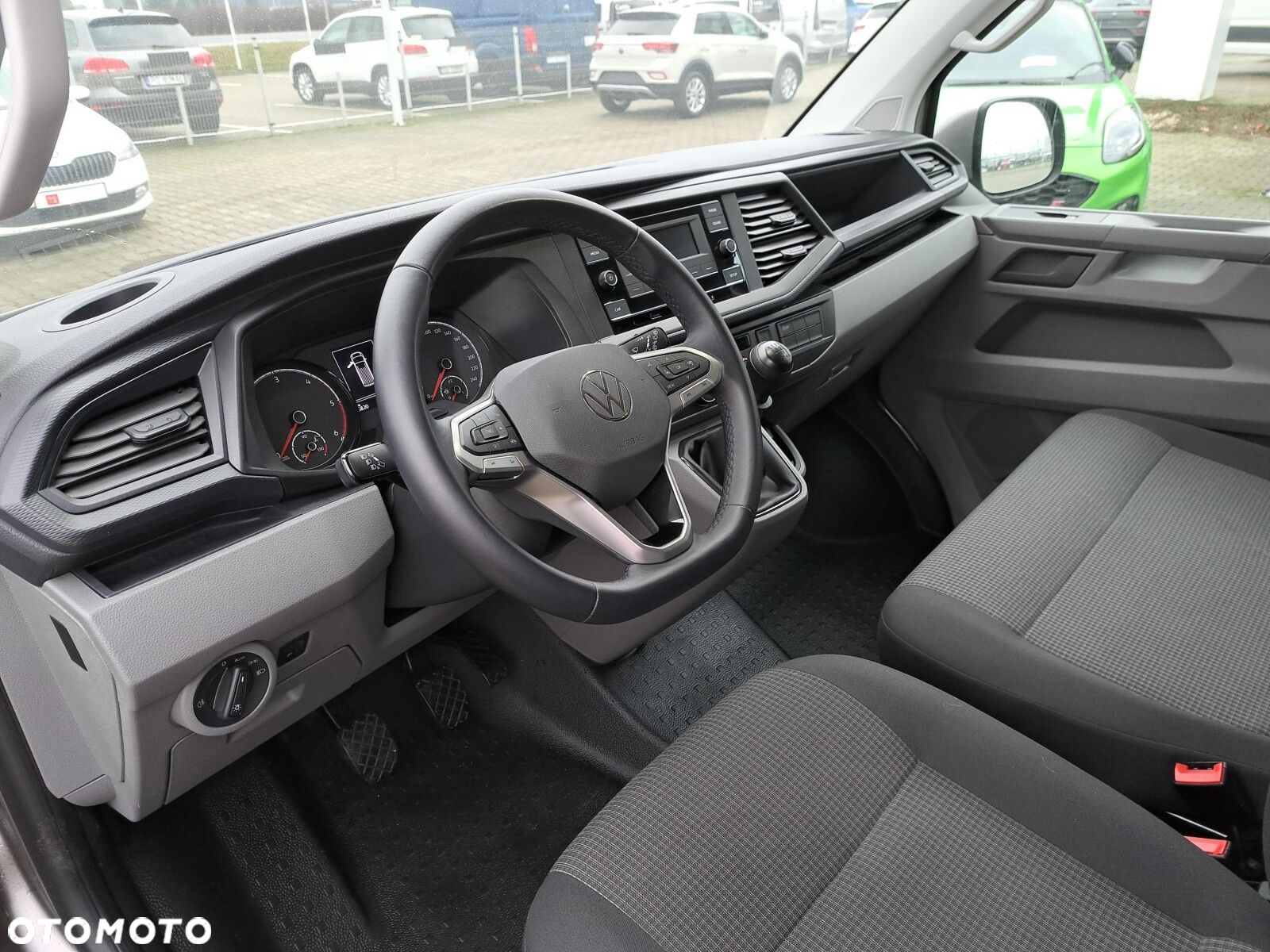 Volkswagen Transporter - 17