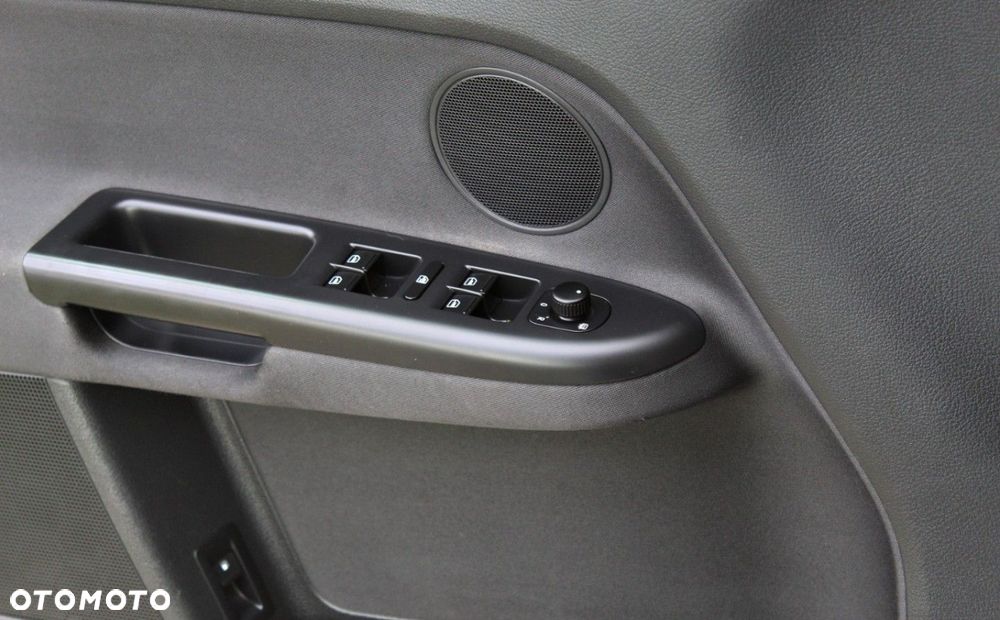 Volkswagen Golf Plus - 23