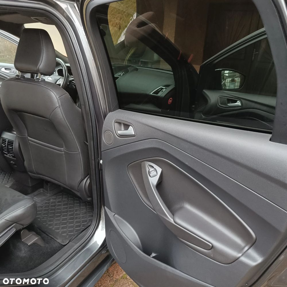 Ford Kuga 2.0 TDCi AWD ST-Line - 18