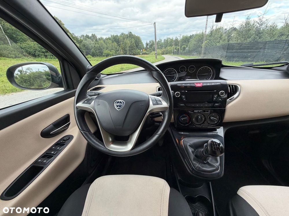 Lancia Ypsilon 1.2 8V Elefantino S&S - 26