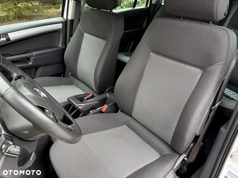 Opel Zafira 1.8 Design Edition - 26