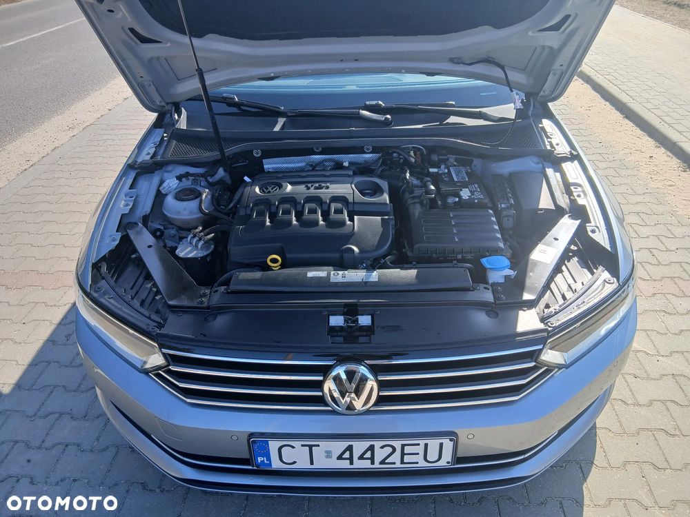 Volkswagen Passat 2.0 TDI SCR DSG Trendline - 10