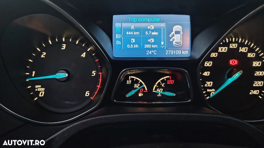 FORD Focus 2013 — imagine 6