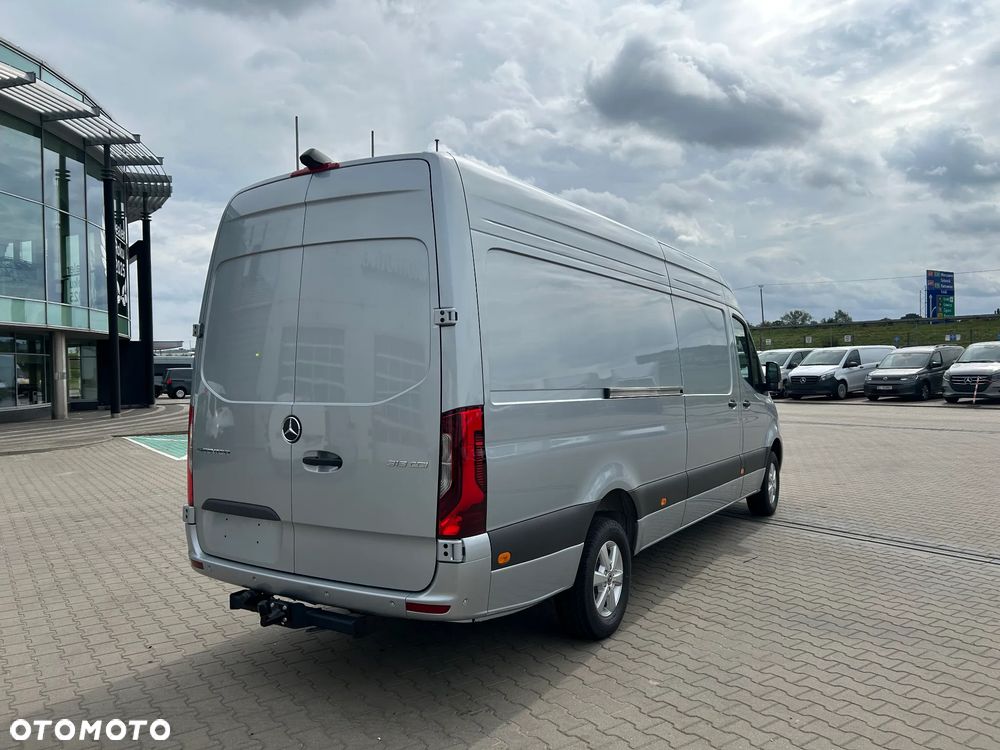 Mercedes-Benz Sprinter - 5