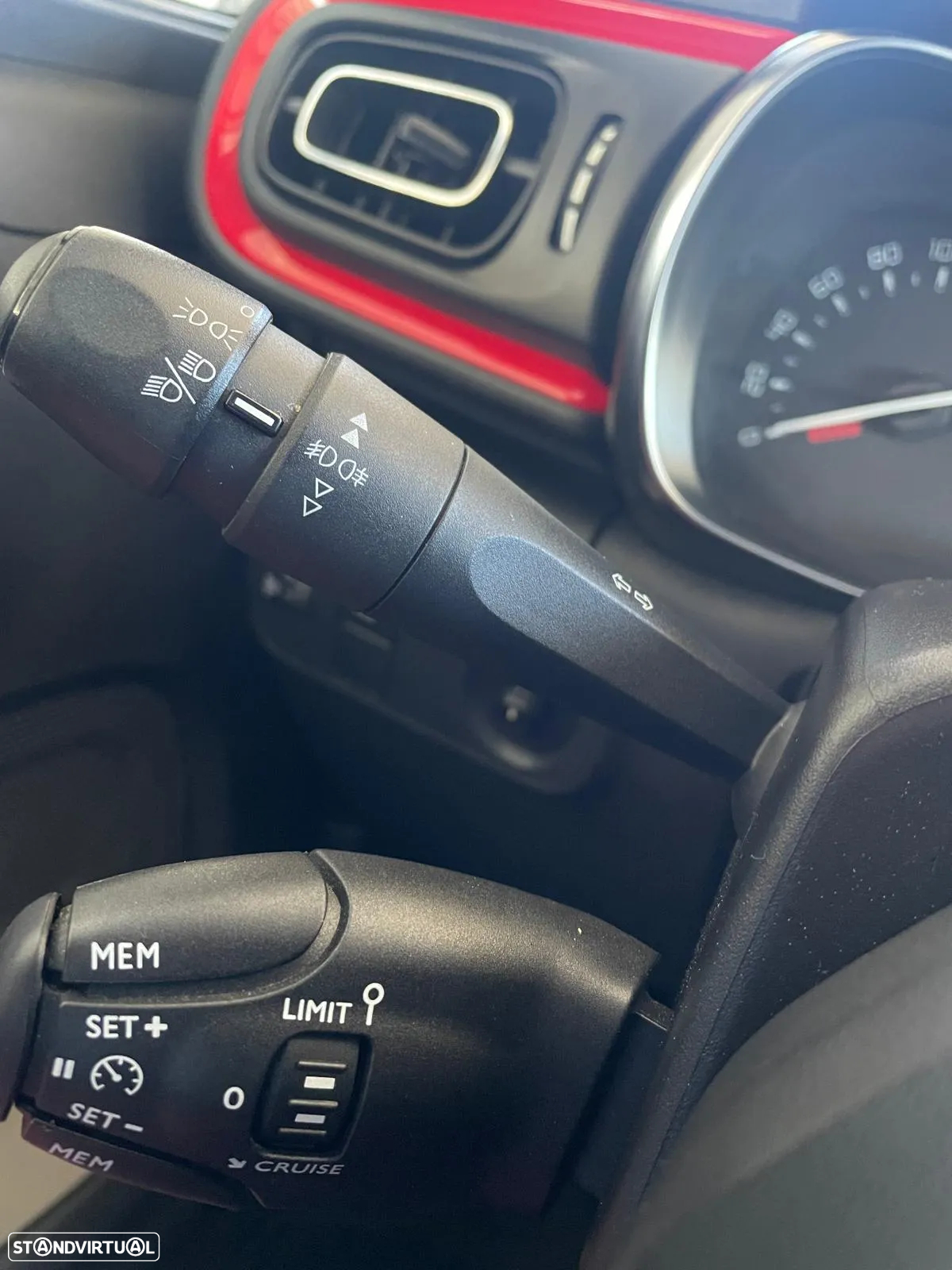 Citroën C3 1.2 PureTech Shine - 17