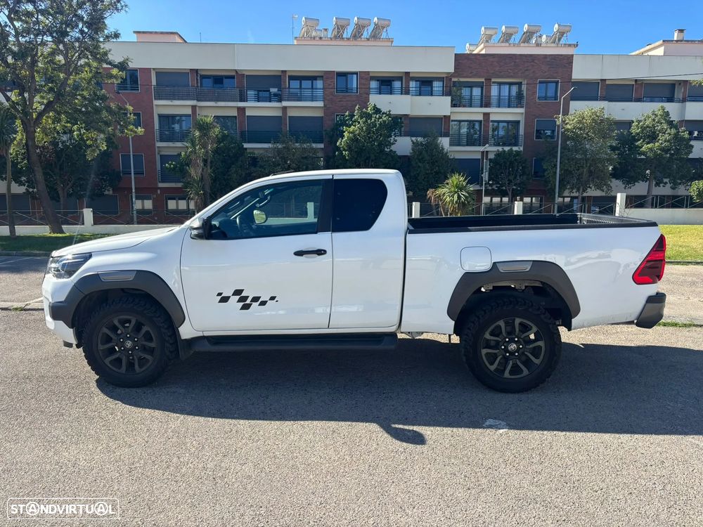 Toyota HILUX 2.8 204cv - 4 LUG - GPS - CÂMERA - 22
