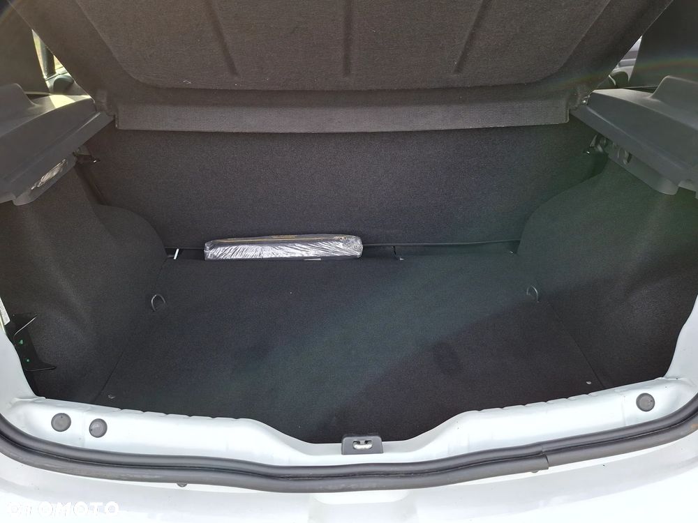 Dacia Sandero ver-celebration - 16