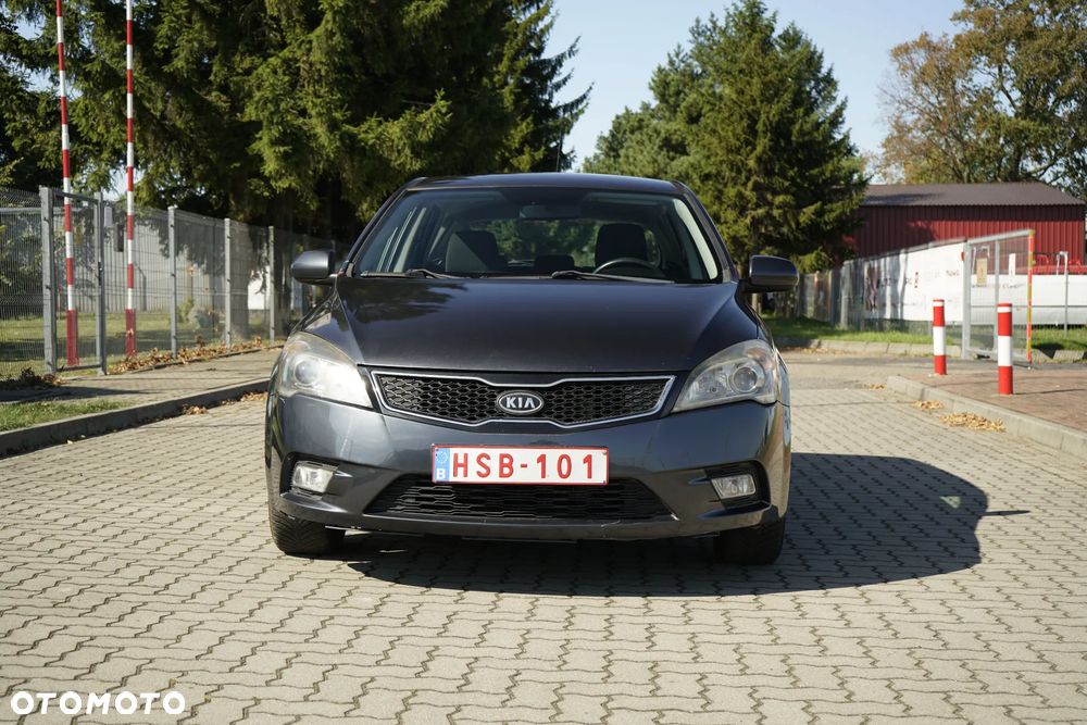 Kia Ceed 1.6 CRDi 90 Vision - 3