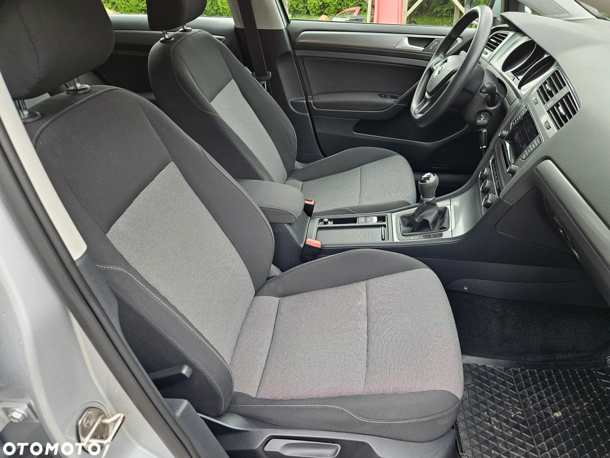 Volkswagen Golf 1.6 BlueTDI Trendline - 15