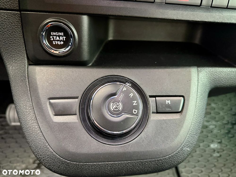 Peugeot Traveller 2.0 BlueHDi Standard Business Vip - 23