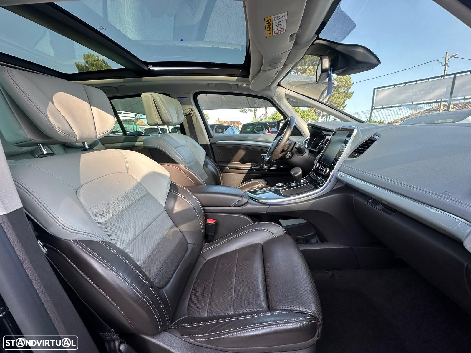Renault Espace 1.6 dCi Initiale Paris EDC - 10