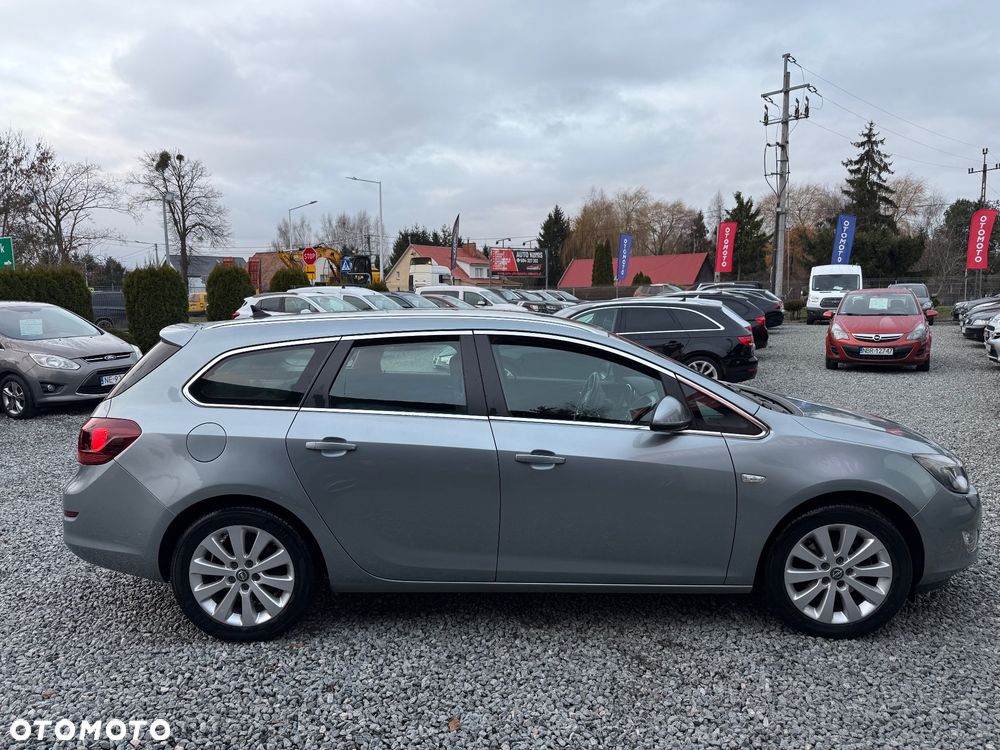 Opel Astra 2.0 CDTI DPF Design Edition - 10