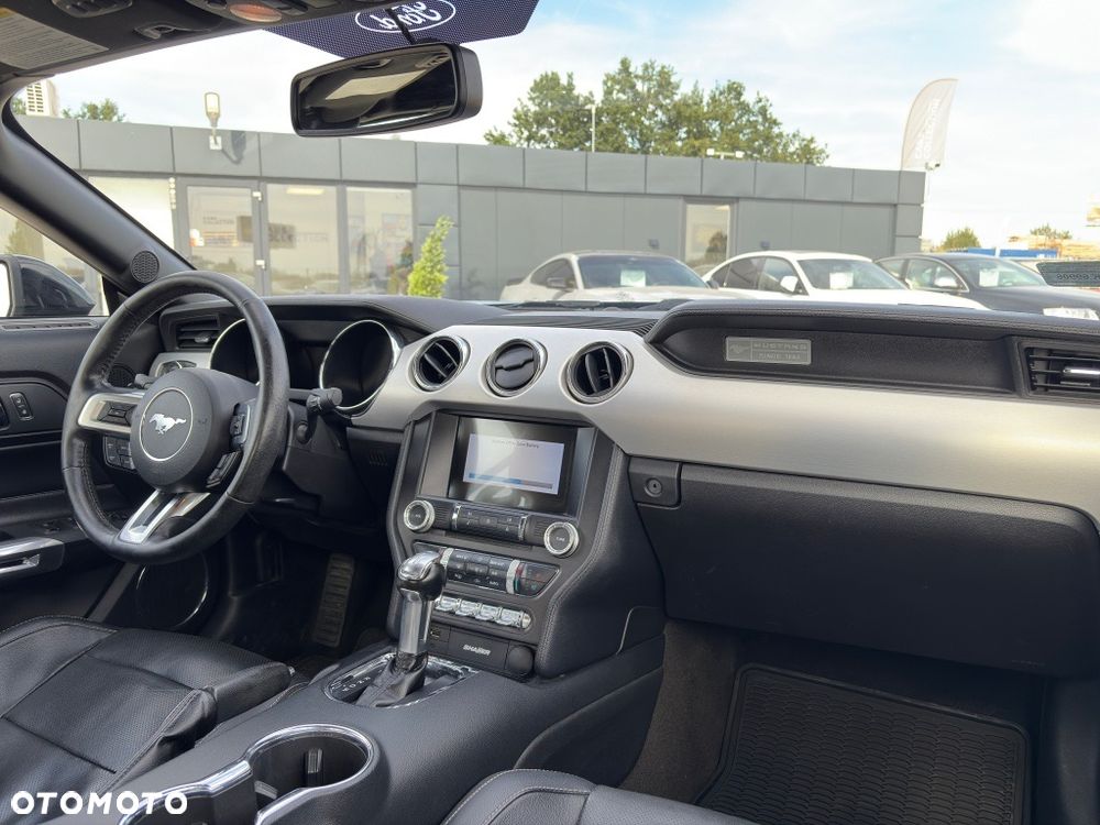 Ford Mustang - 15
