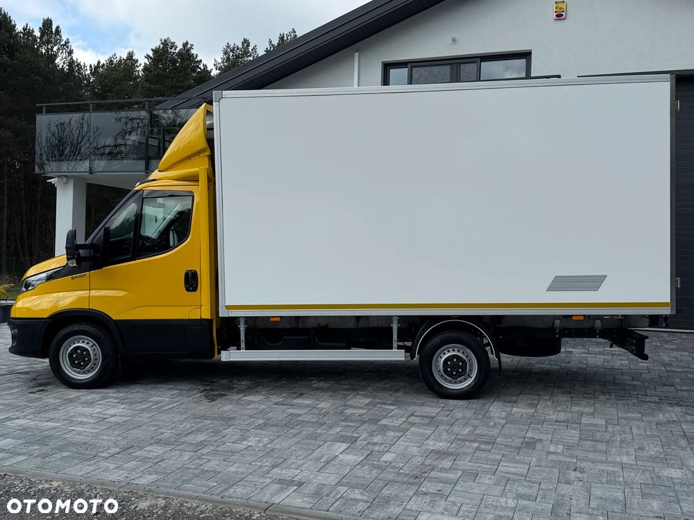 Iveco 35S16 3.0l Chłodnia 8 Palet / Agregat Carrier Viento / Izoterma RomCar / Unikatowy stan / Nowe opony / Serwisowany w aso / FV23% - 11