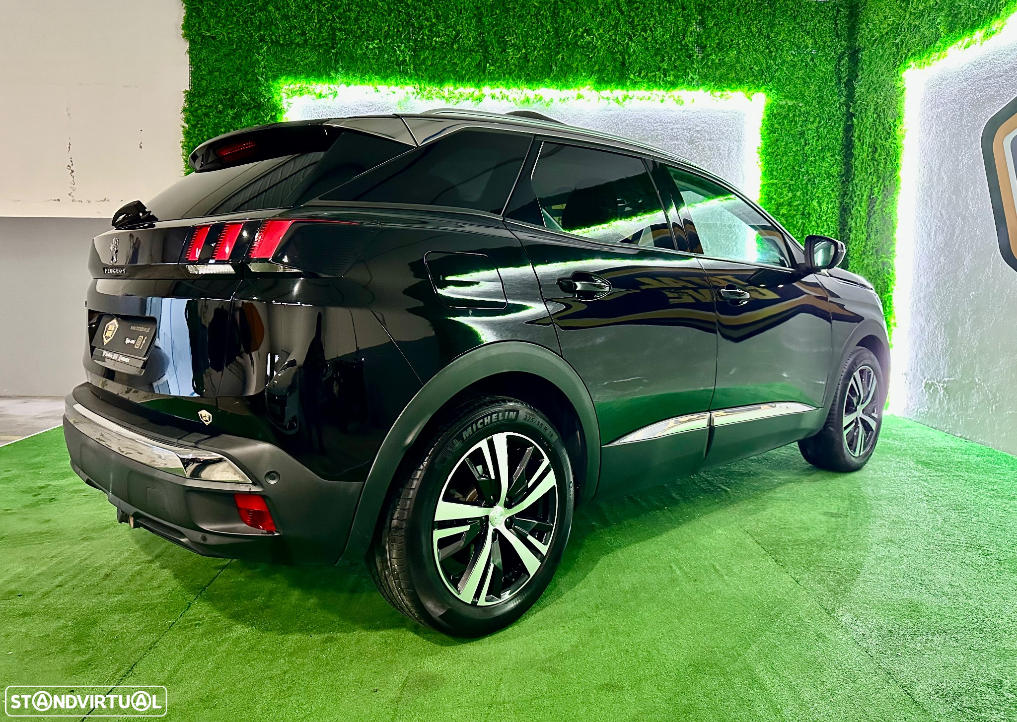 Peugeot 3008 1.5 BlueHDi Allure Pack EAT8 - 4