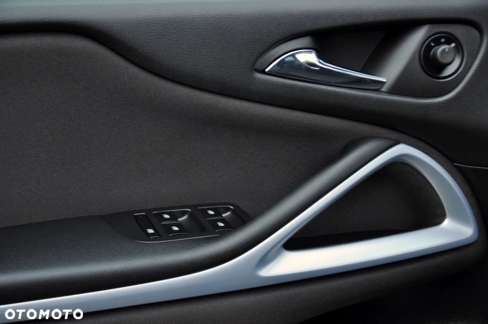 Opel Zafira Tourer 1.4 Turbo Edition - 36