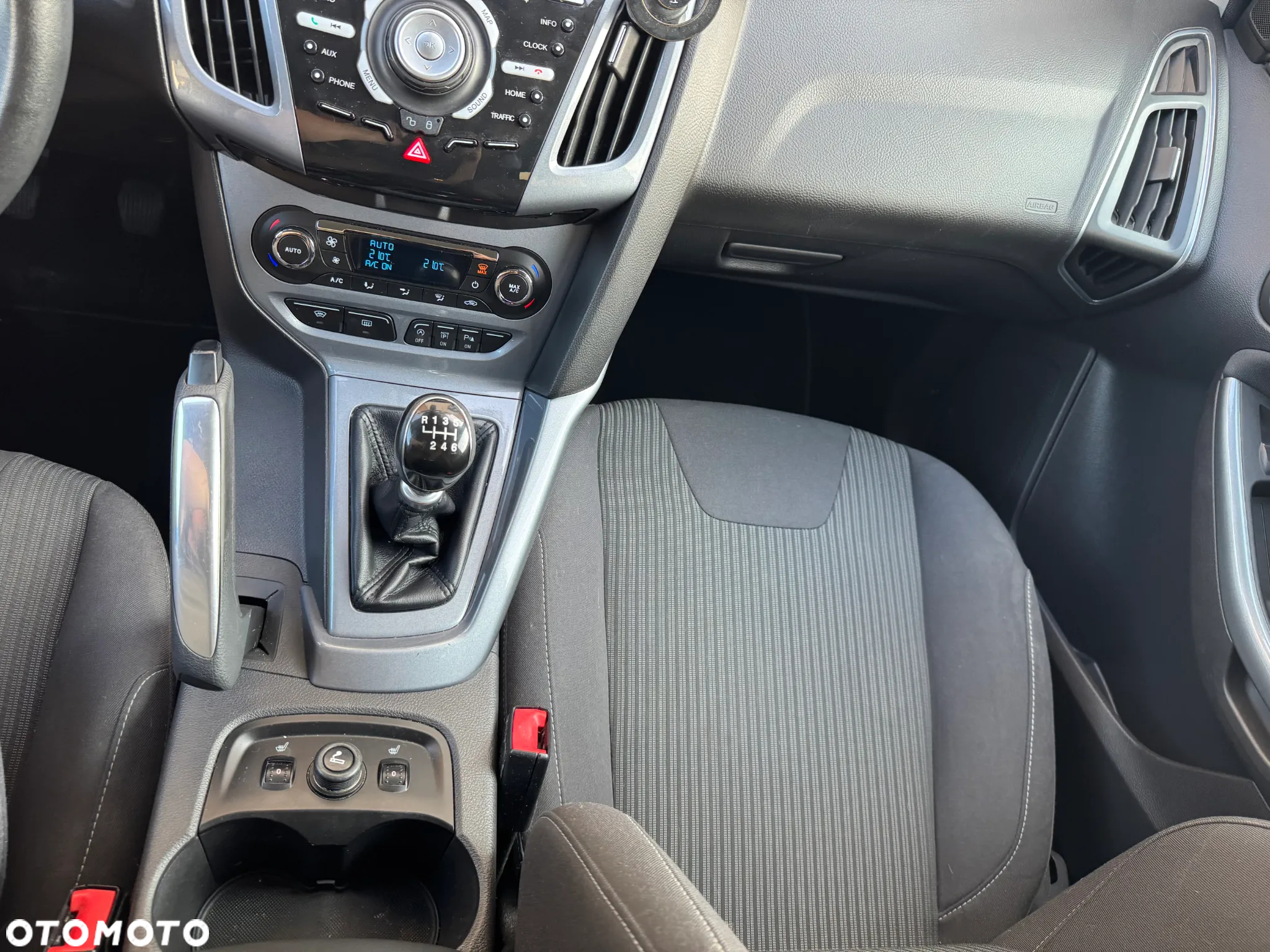 Ford Focus 1.0 EcoBoost Start-Stopp-System Titanium - 8