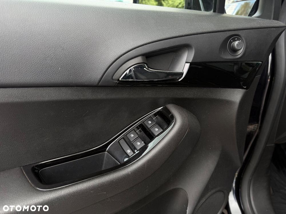 Chevrolet Orlando - 14