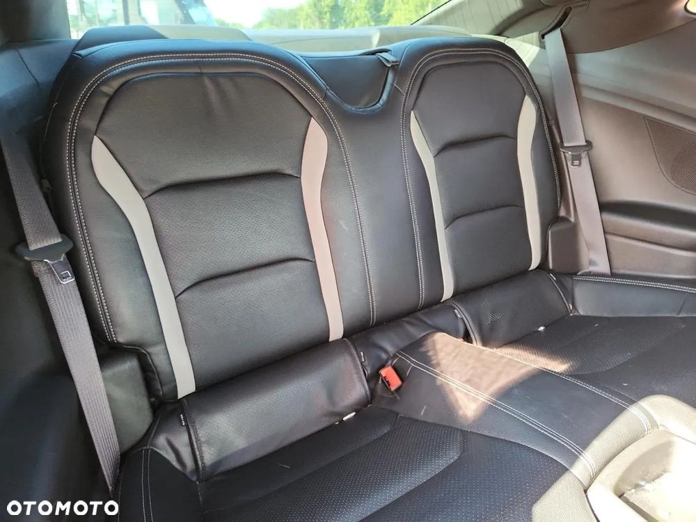 Chevrolet Camaro Coupe - 9