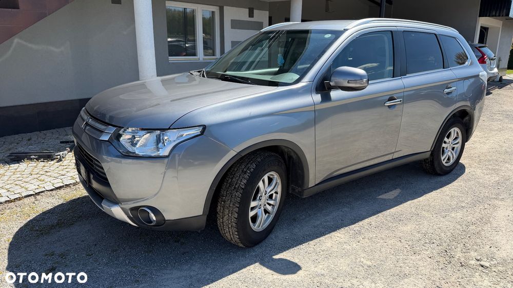 Mitsubishi Outlander 2.2 DI-D 4WD Plus - 6
