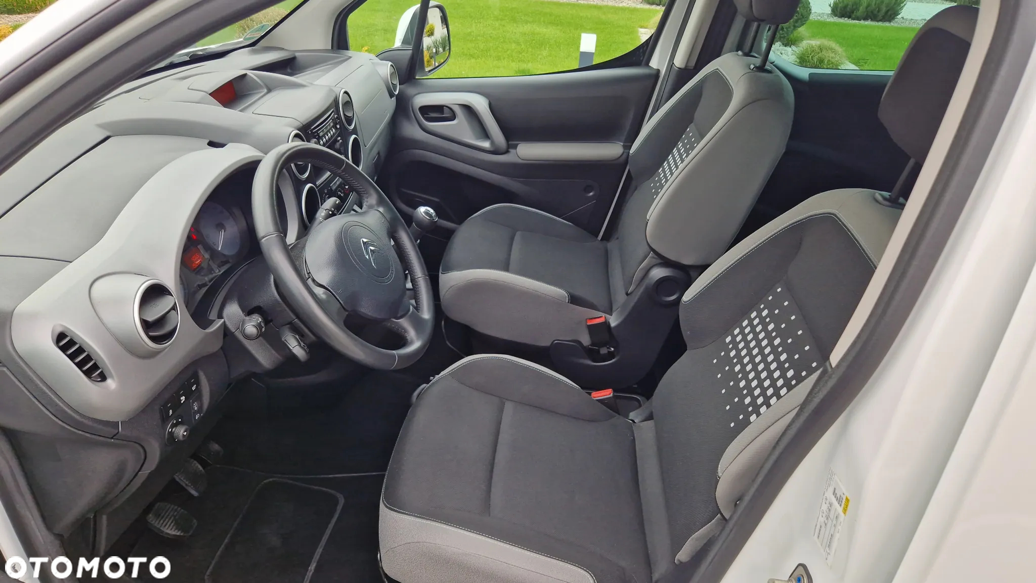 Citroën Berlingo Multispace BlueHDi 100 SELECTION - 13
