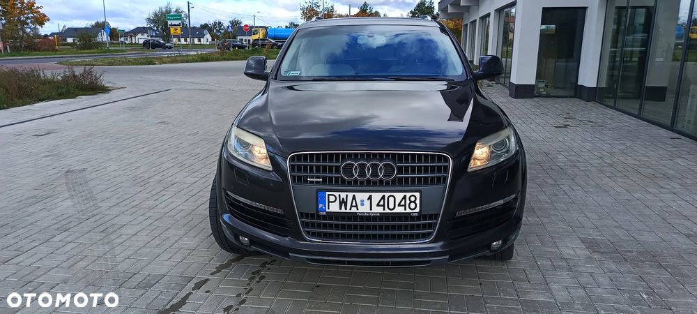 Audi Q7 - 10