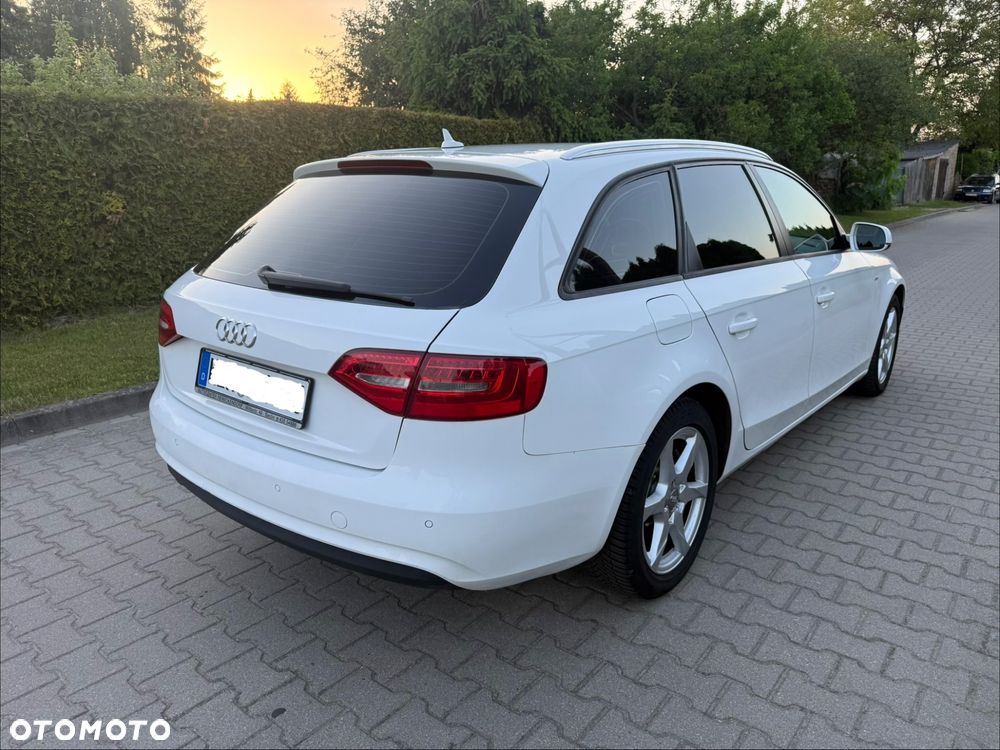 Audi A4 Avant - 4