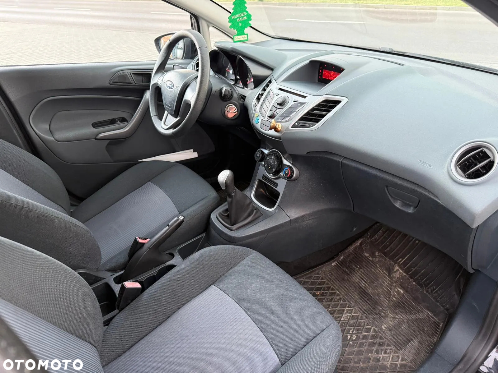 Ford Fiesta 1.25 Ambiente - 6