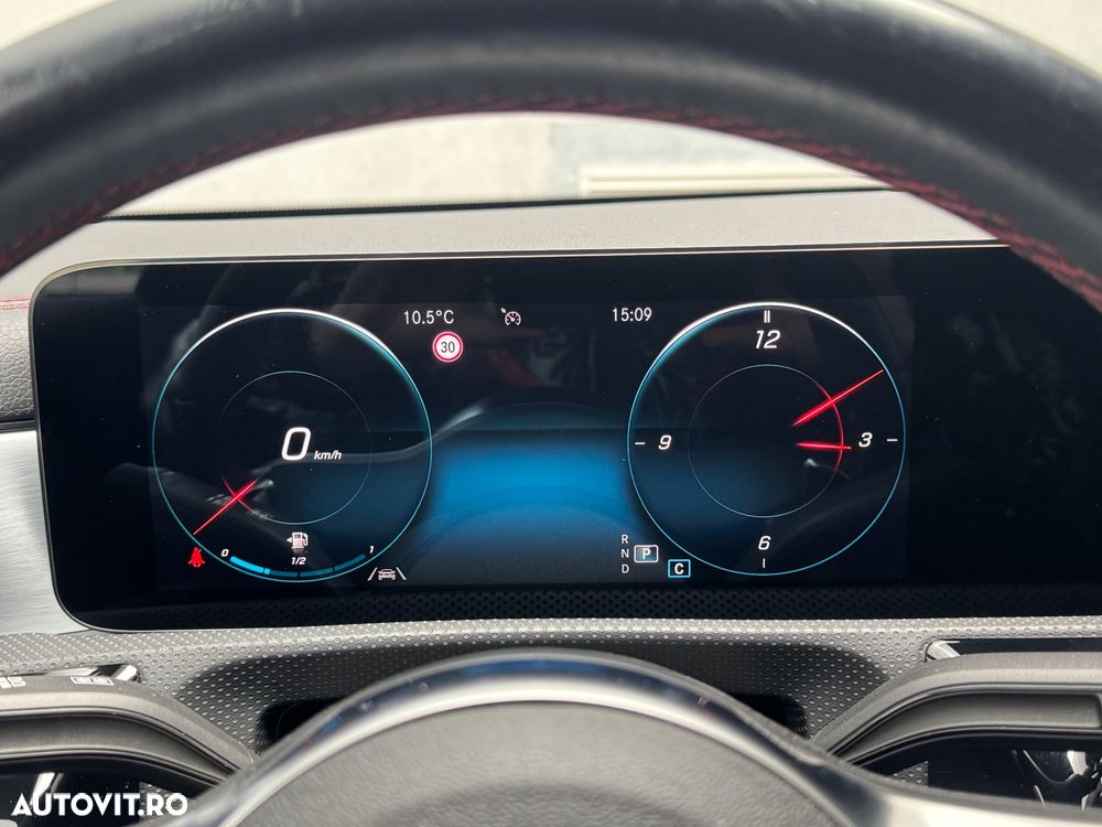 Mercedes-Benz CLA - 27