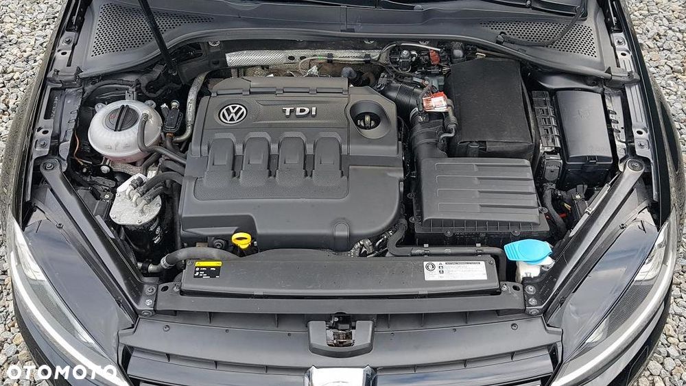 Volkswagen Golf Variant 2.0 TDI BlueMotion Technology Lounge - 34