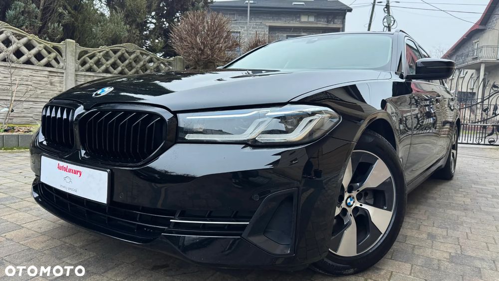 BMW Seria 5 520d Sport Line - 2