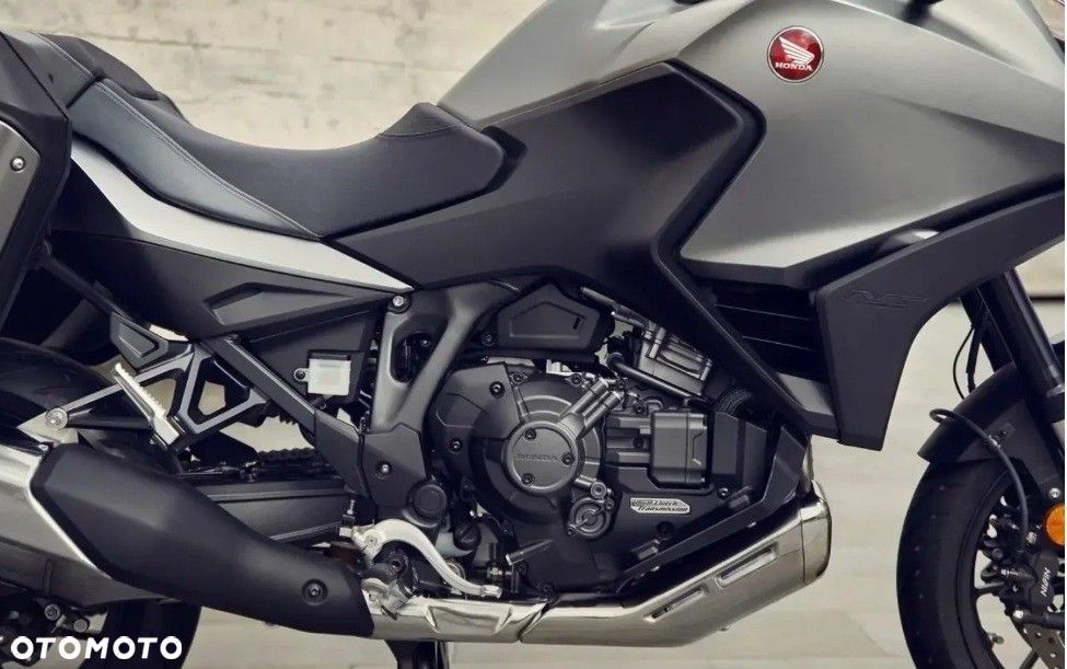 Honda NT - 4