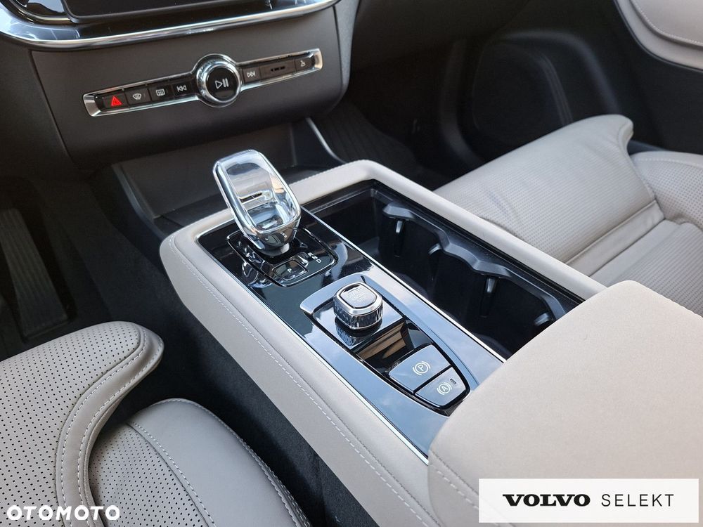 Volvo XC 90 - 29