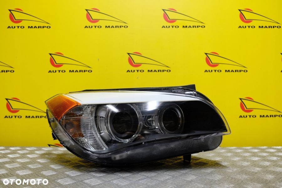 BMW X1 E84 2013- REFLEKTOR LAMPA XENON Z LED PRAWA USA - 2
