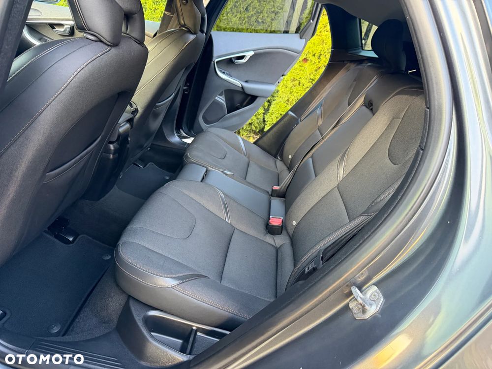 Volvo V40 Cross Country 2013