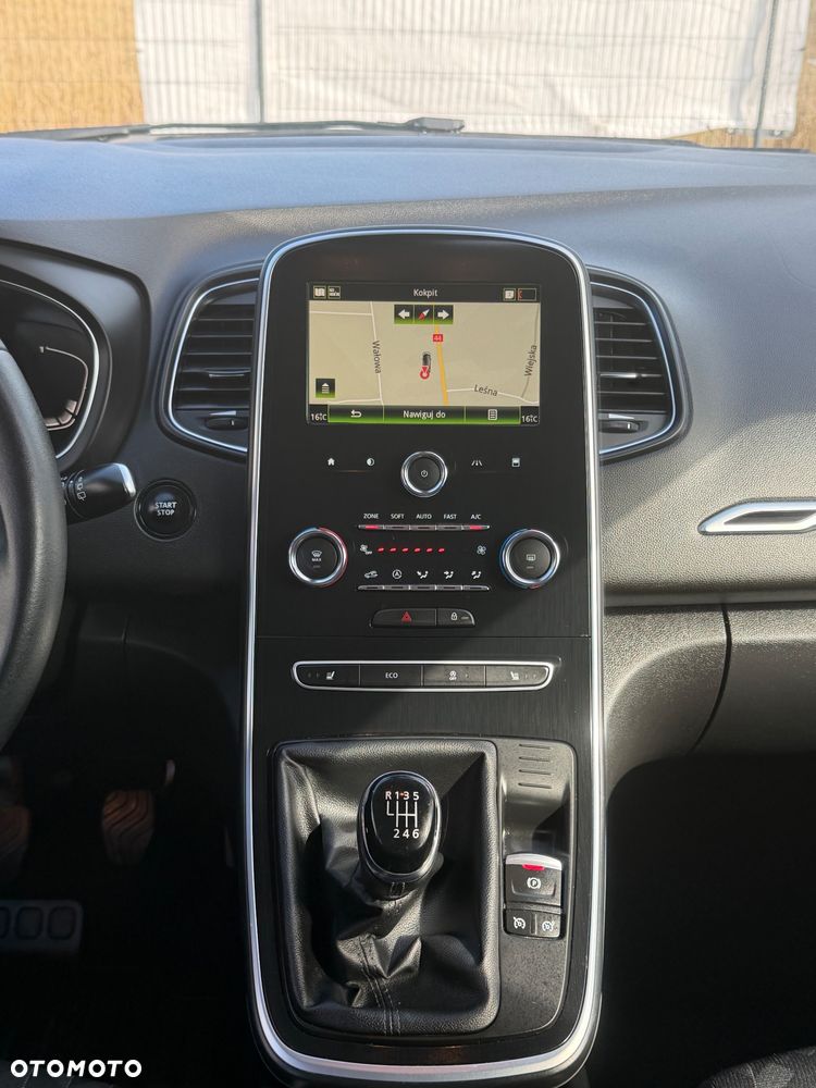 Renault Grand Scenic - 29
