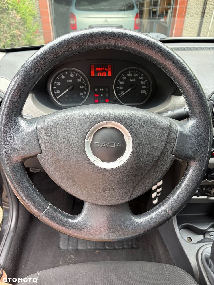 Dacia Sandero - 8