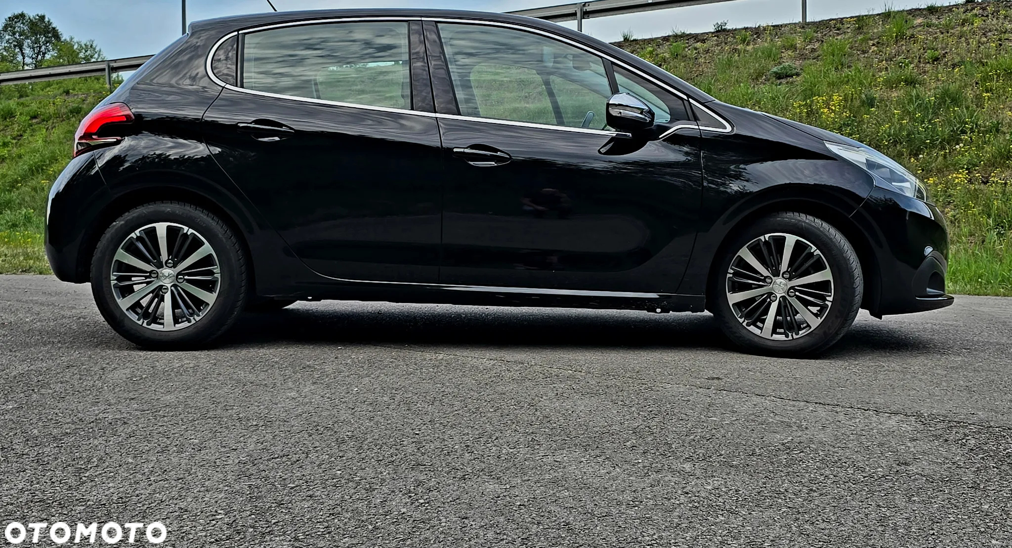 Peugeot 208 82 VTI Allure - 7