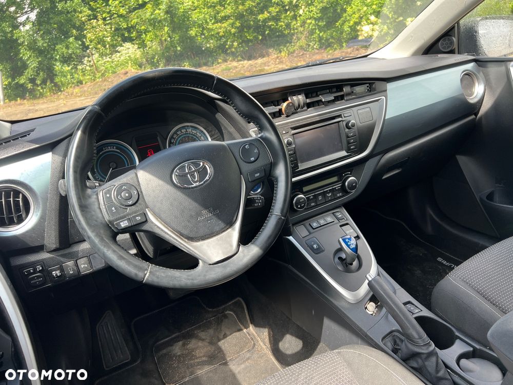 Toyota Auris - 12