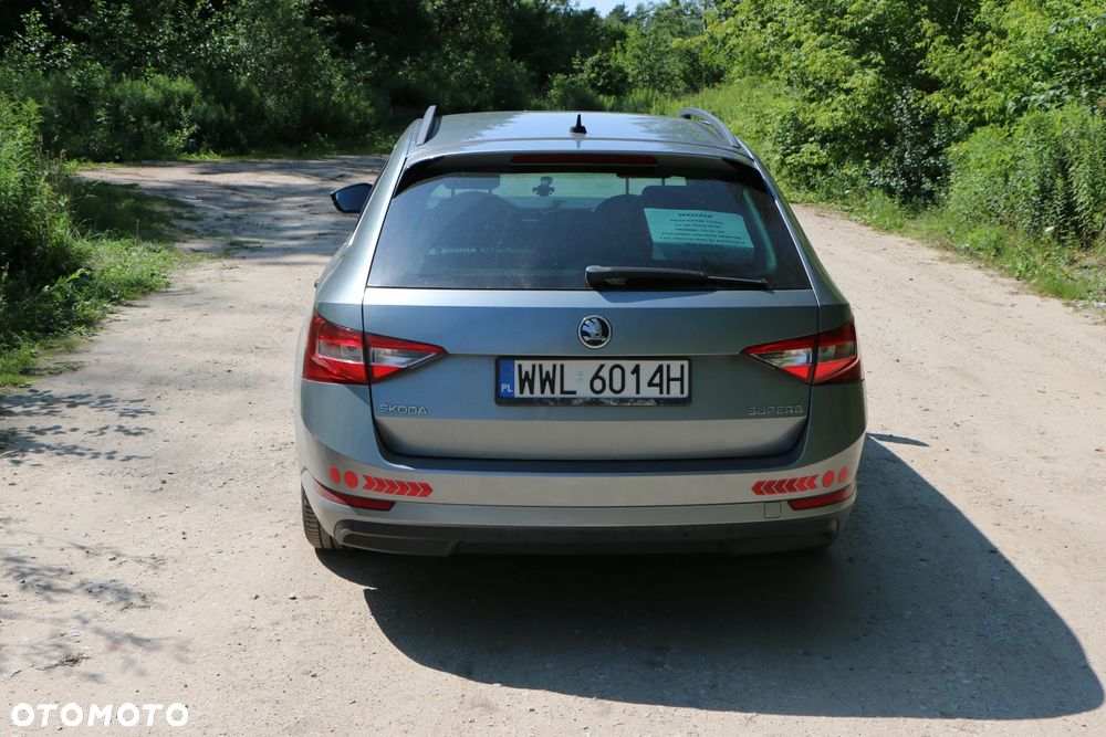 Skoda Superb 2.0 TDI Style - 5