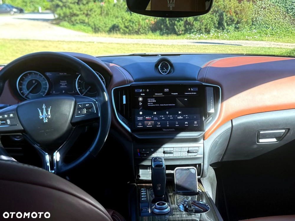 Maserati Ghibli S GranLusso - 8