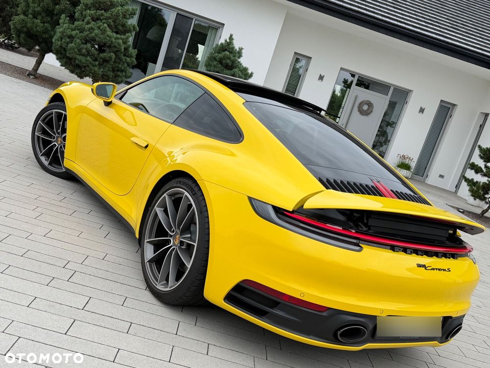 Porsche 911 Carrera S - 4
