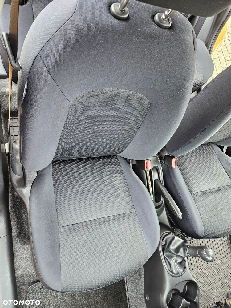 Nissan Micra 1.2 Visia AC/CD - 29