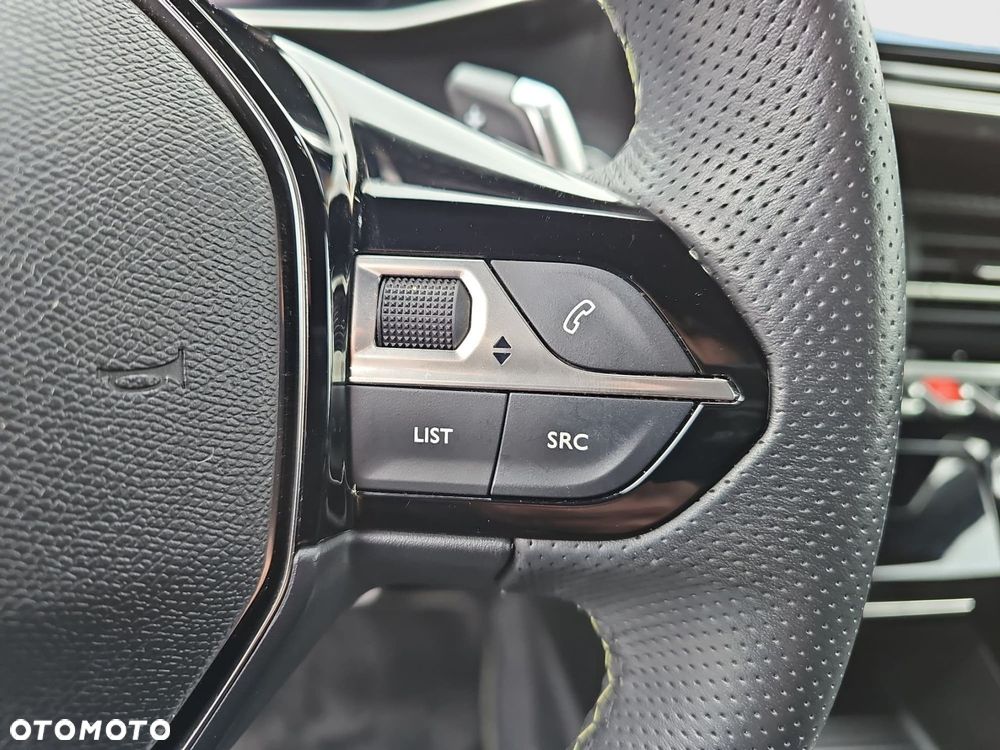 Peugeot 2008 - 16