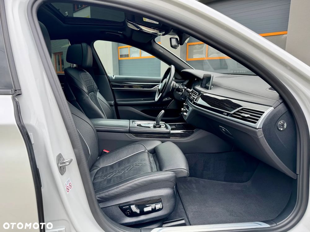 BMW Seria 7 730d xDrive mHEV sport - 9