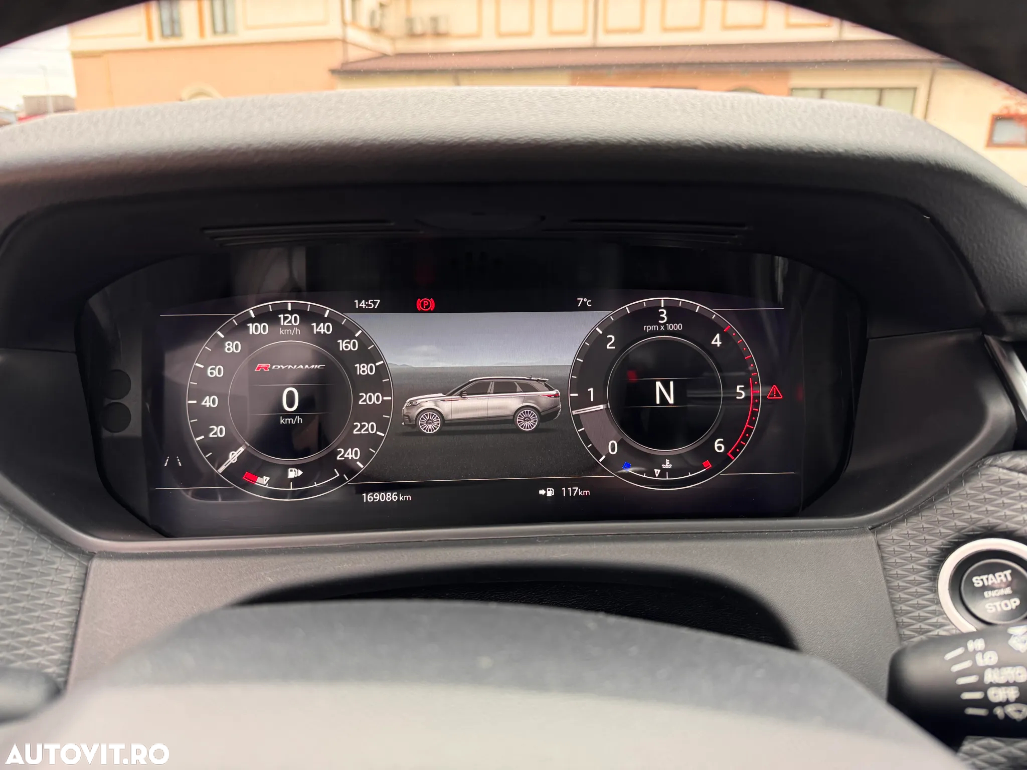 Land Rover Range Rover Velar 2.0 R-Dynamic HSE - 13