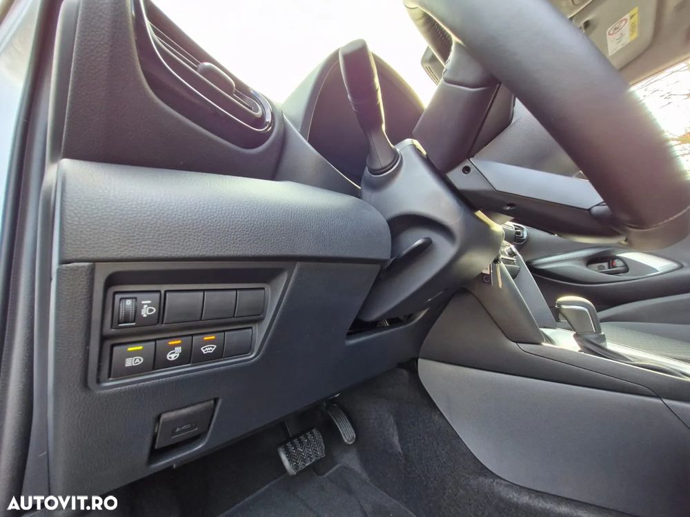 Toyota Yaris Cross - 12