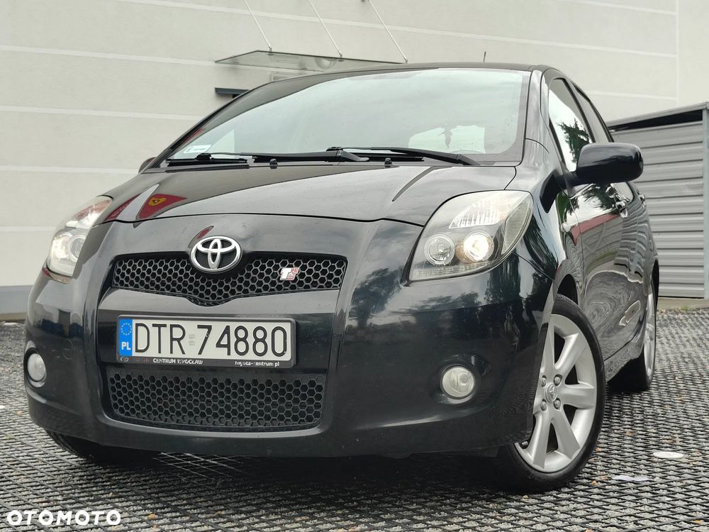 Toyota Yaris - 2