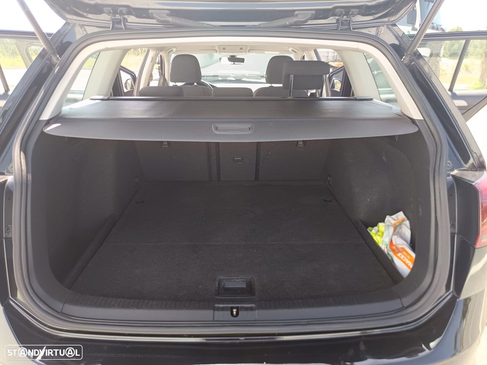 VW Golf Variant 1.6 TDi GPS Edition - 28